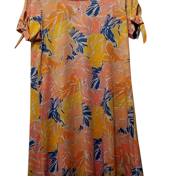 Caribbean Joe - Tropical Floral Pattern, Short Sleeve W/ Tie Accent, Size Medium - Picture 7 of 13